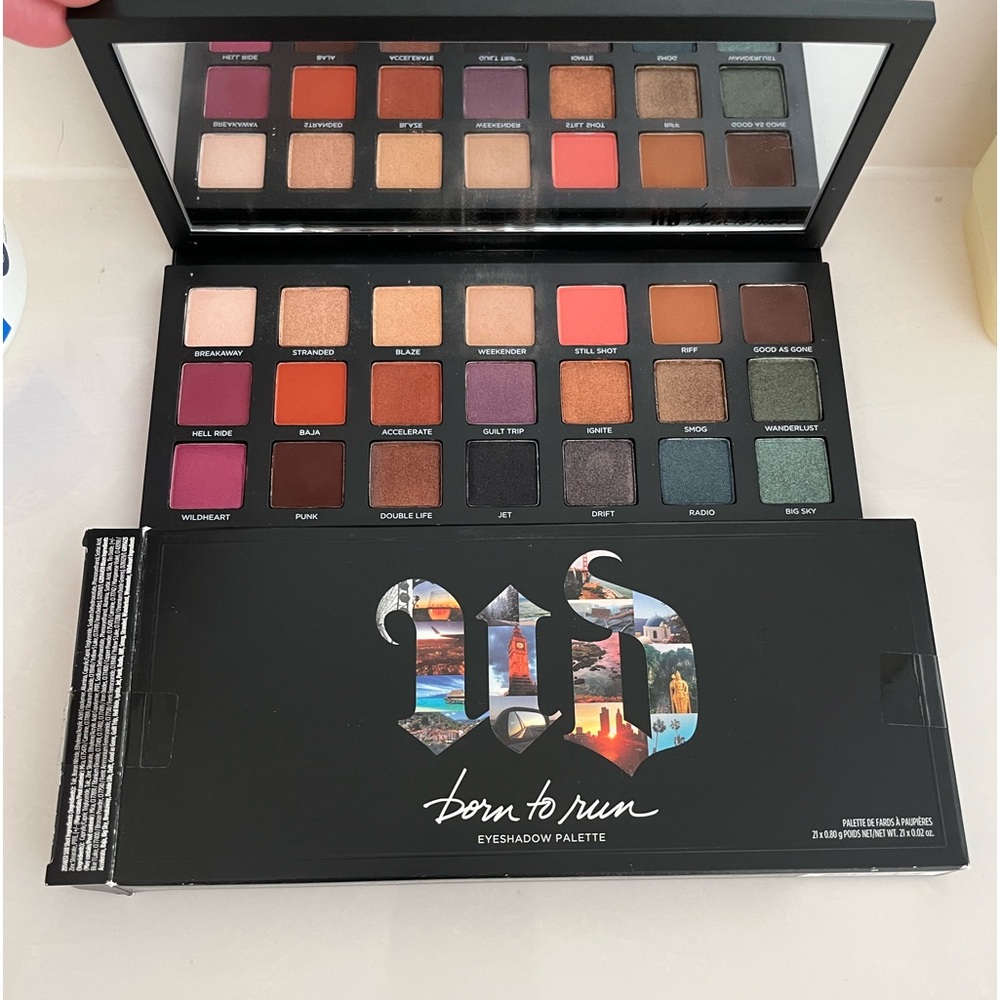 Urban Decay Born to Run Eyeshadow Palette